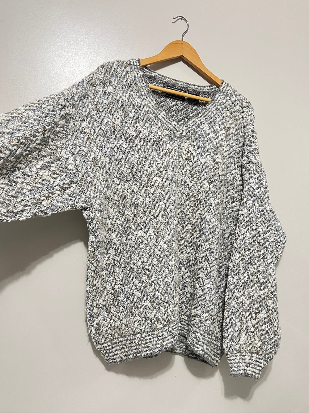 Leo Chevalier Plus Size Knit Sweater 2XL Grey V-Neck Chevron Boho Chic Sweater - Picture 11 of 12
